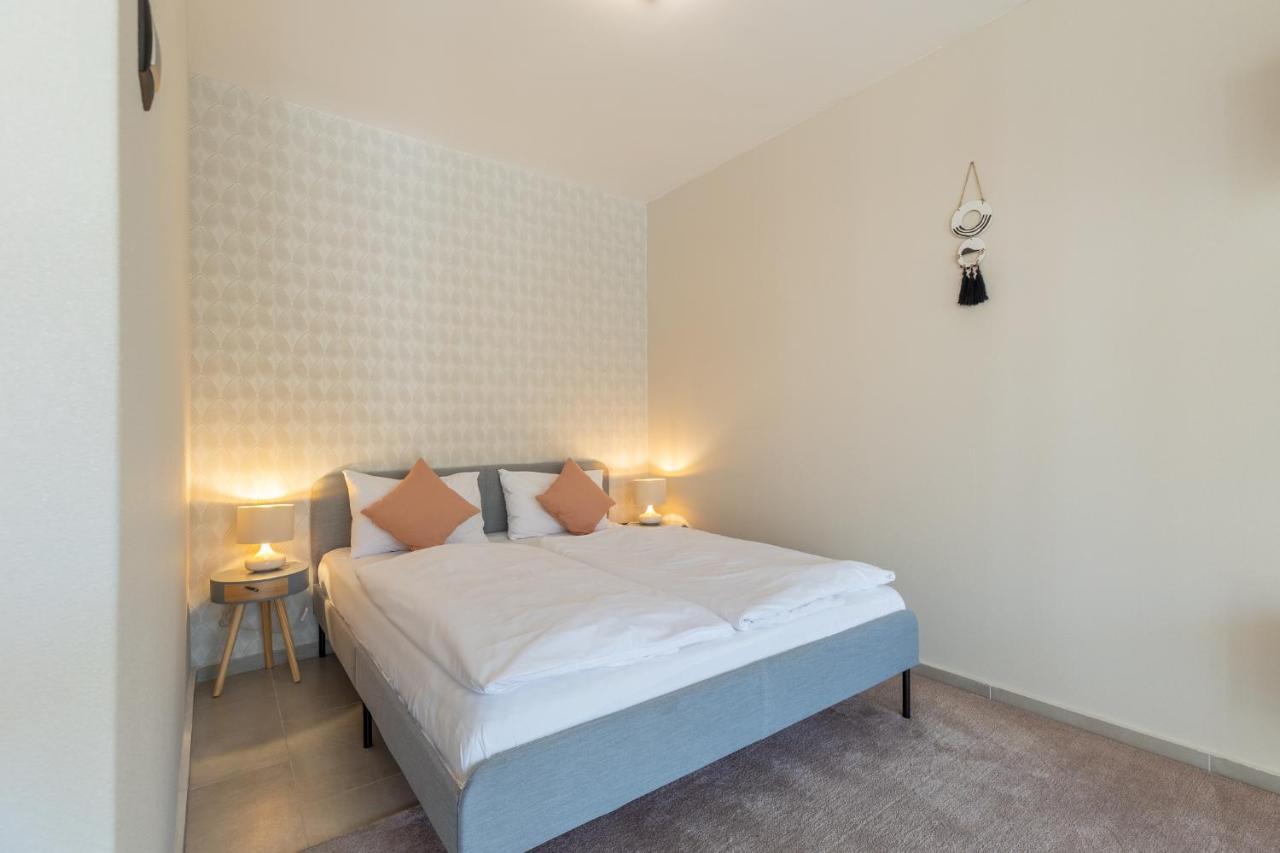 Marinelake Apartman Balatonfoeldvar By Bltn Екстериор снимка